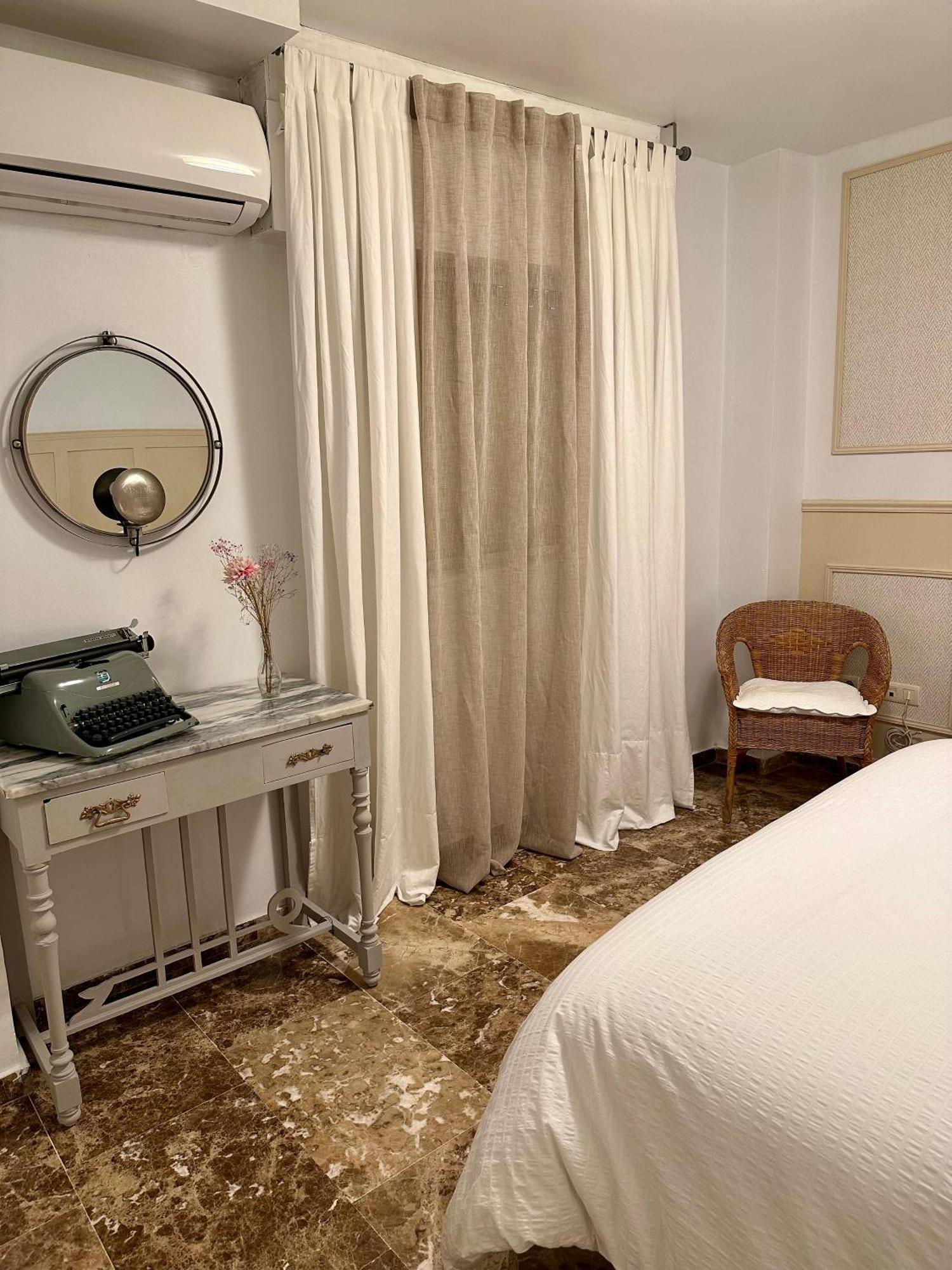 Habitacion Confort Centro Para 2 Personas กรานาดา ภายนอก รูปภาพ