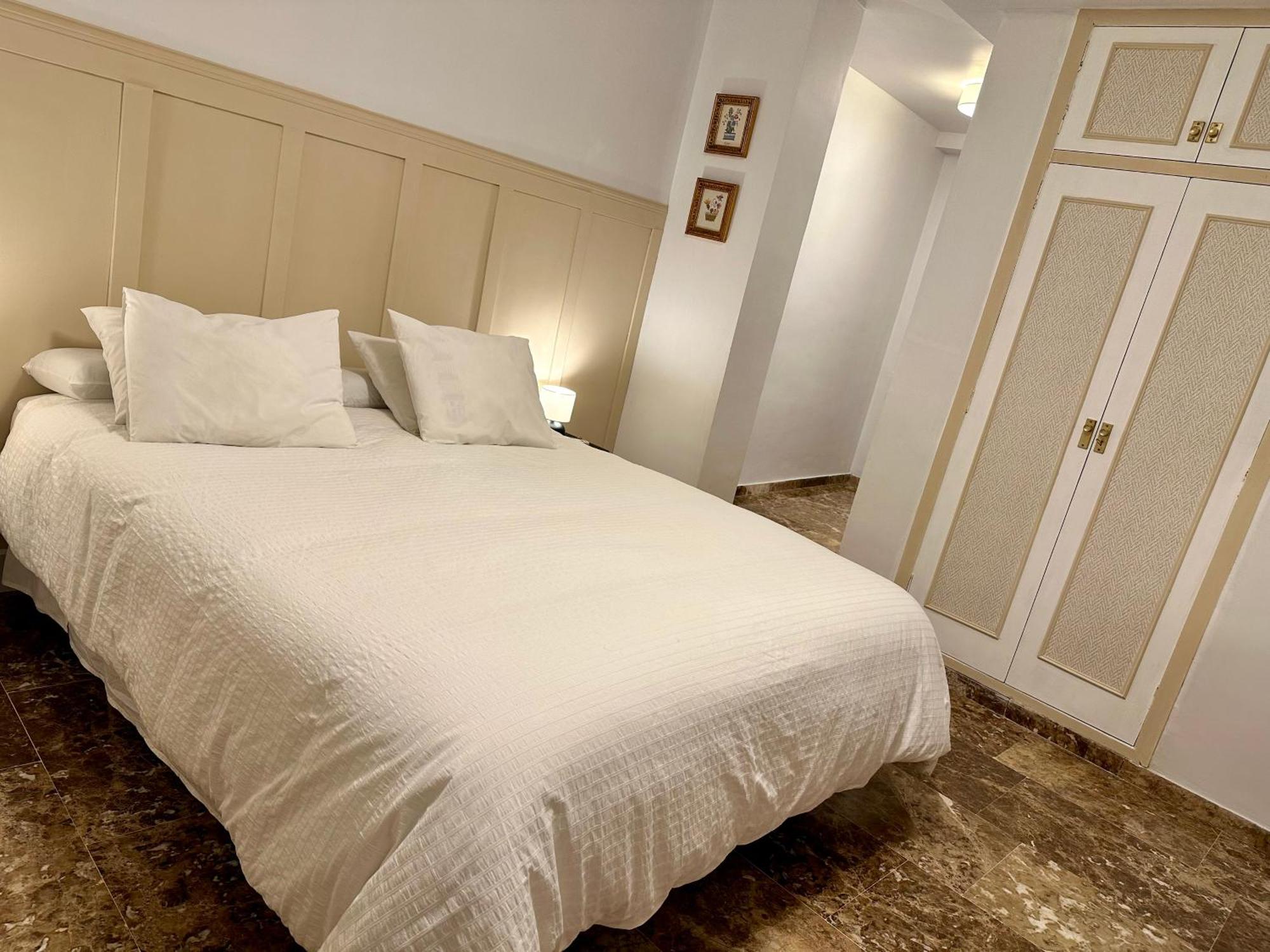 Habitacion Confort Centro Para 2 Personas กรานาดา ภายนอก รูปภาพ